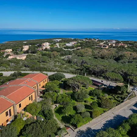 - Il Fortino Con La Vista Sull'asinara *
